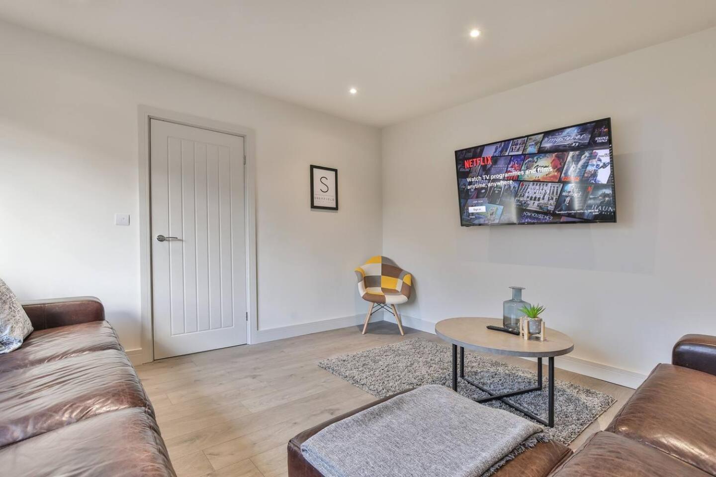 Modern, Cosy Whole House Wifi Close To Attractions Sheffield Exterior foto